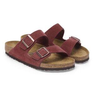 Birkenstock: Arizona Sued Leather Women’s. Color Zinfandel